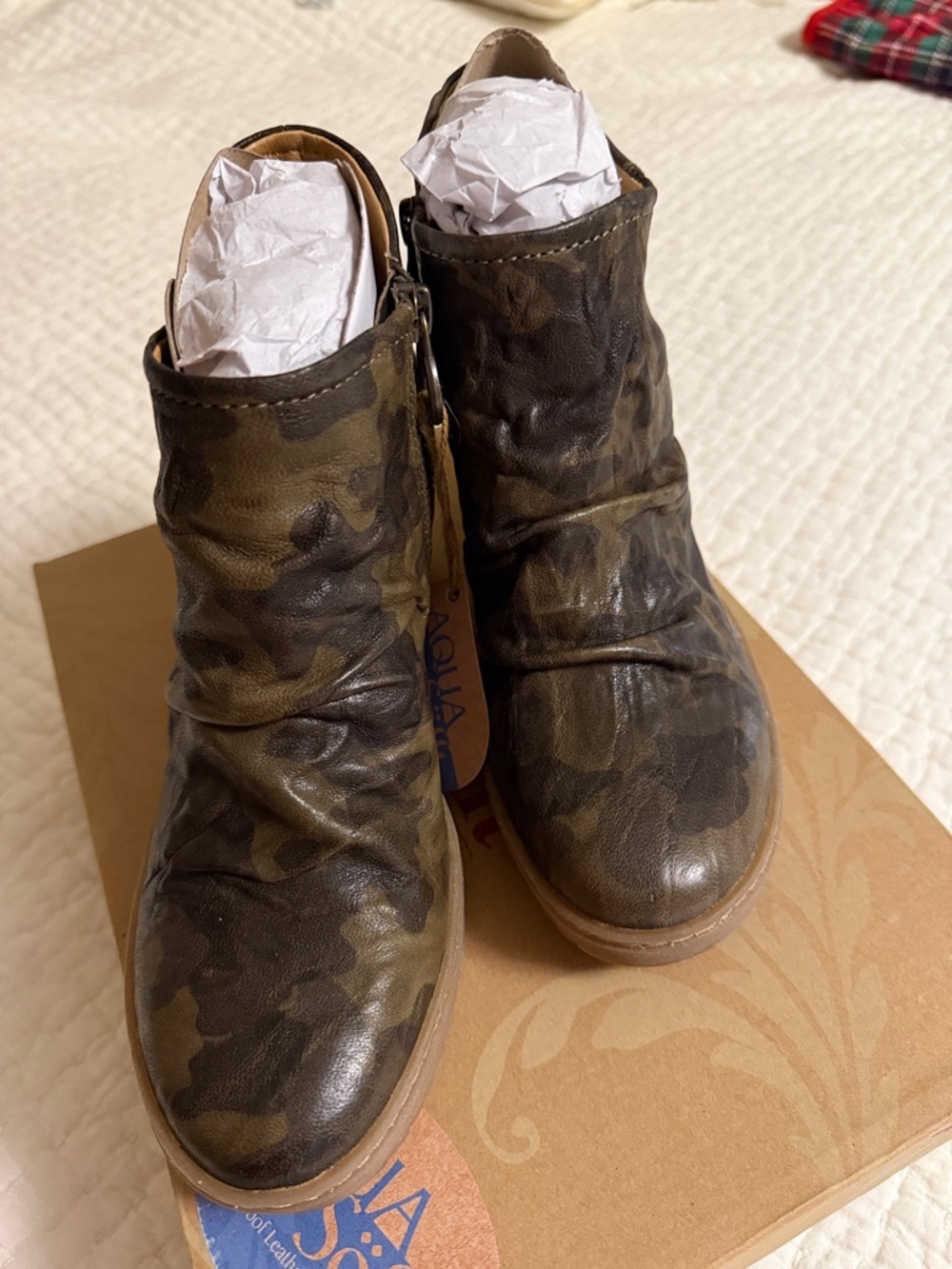 NWT Sofft  Siri Aqua Soft Olive Camo Ankle Boot - Picture 2 of 9